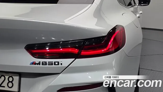 BMW 8 Series G15 — Фото автомобиля 22