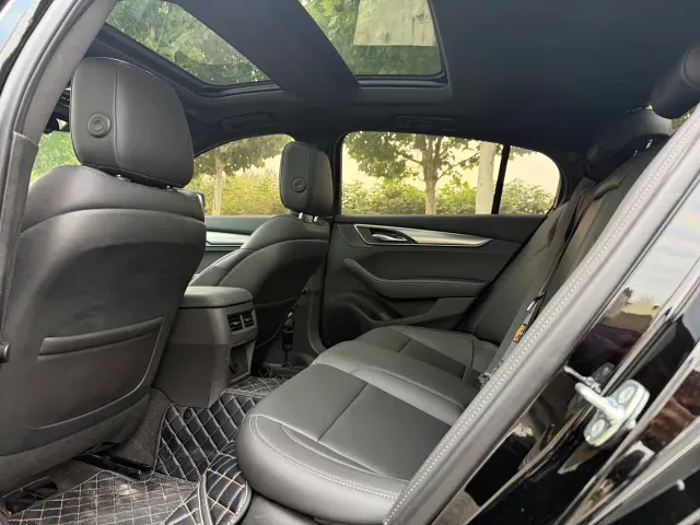 Cadillac CT5 — Фото автомобиля 7