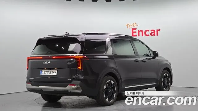 Kia Canival — Фото автомобиля 2