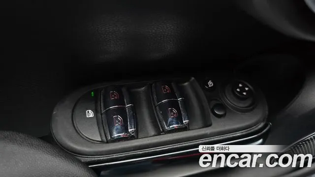 MINI Cooper — Фото автомобиля 28