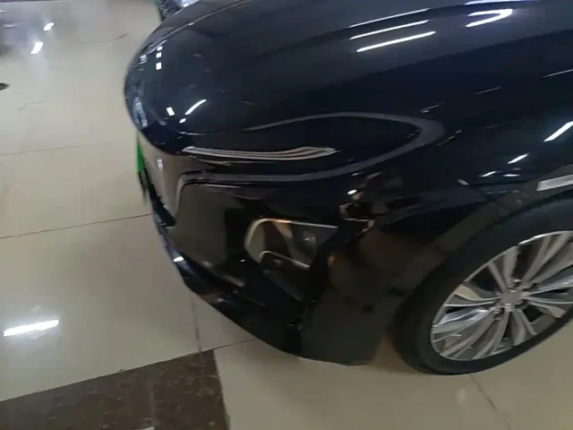 Hongqi E-QM5 — Фото автомобиля 23