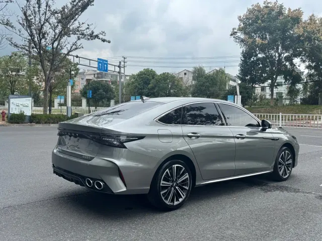 Chery Arrizo 8 — Фото автомобиля 5