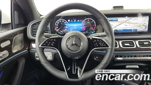 Mercedes-Benz GLE-Class — Фото автомобиля 19