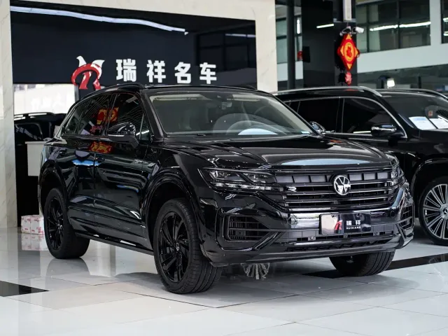Volkswagen Touareg — Фото автомобиля 16