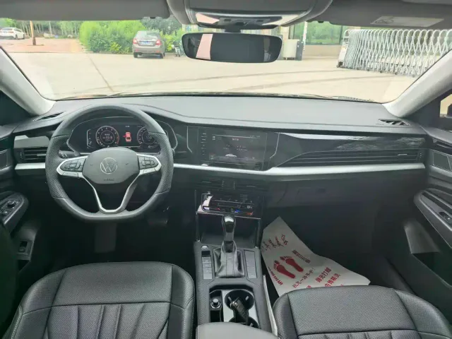 Volkswagen Passat — Фото автомобиля 8