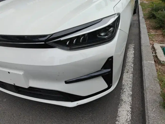 BAIC Beijing EU5 PLUS — Фото автомобиля 23