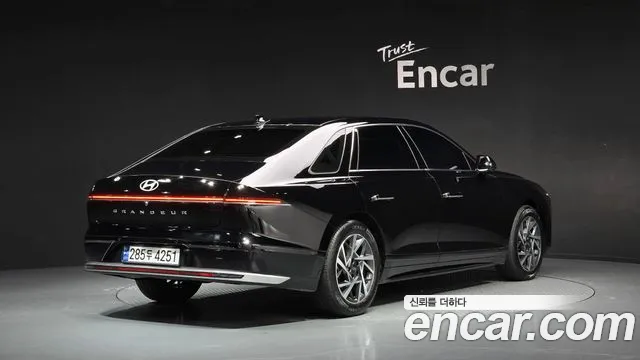 Hyundai Grandeur GN7 — Фото автомобиля 2