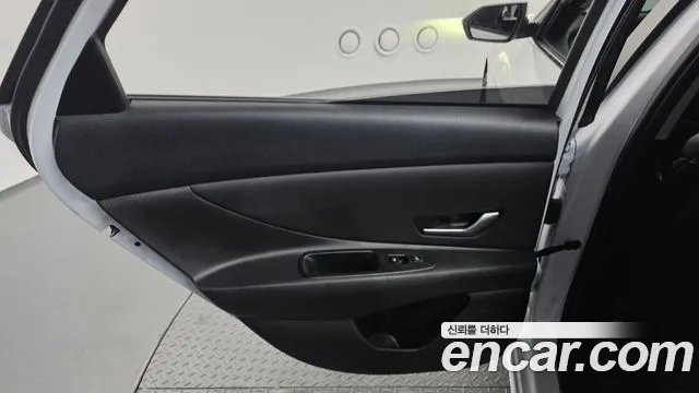 Hyundai Avante CN7 — Фото автомобиля 25