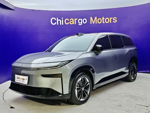 Фотография автомобиля — Toyota BoZhi 3X
