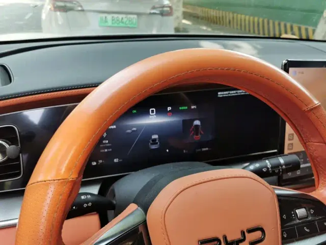 BYD Sealion 07 EV — Фото автомобиля 3