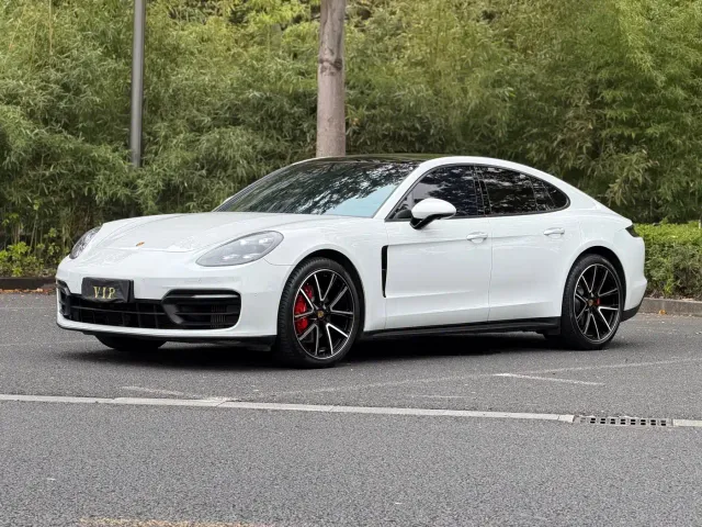Porsche Panamera — Фото автомобиля 4