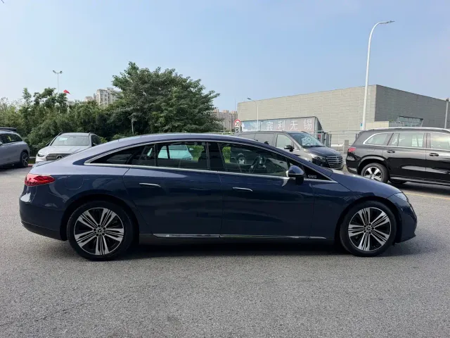 Mercedes-Benz EQS — Фото автомобиля 20