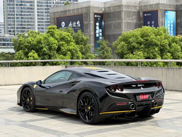 Ferrari F8 — Фото автомобиля 6