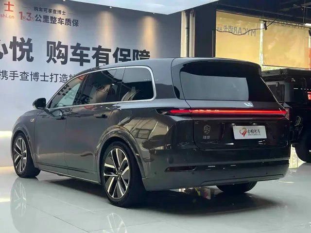 Li Auto L9 — Фото автомобиля 7