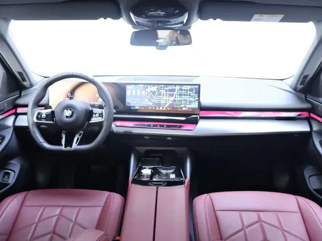 BMW 5 Series — Фото автомобиля 13