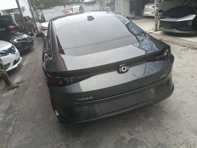 Changan Qiyuan A05 — Фото автомобиля 4