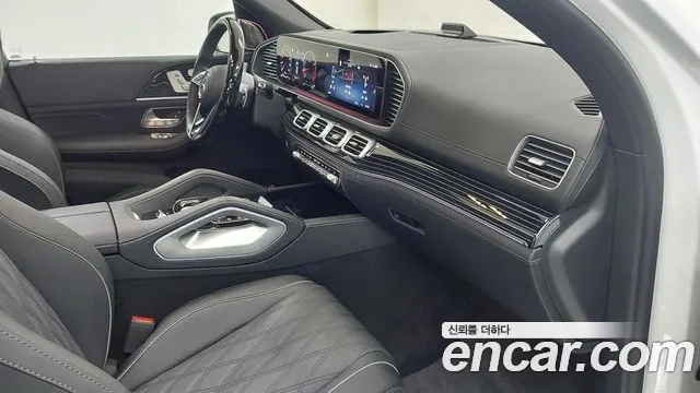 Mercedes-Benz GLS-Class — Фото автомобиля 13