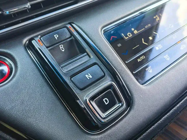 Honda Elysion — Фото автомобиля 13
