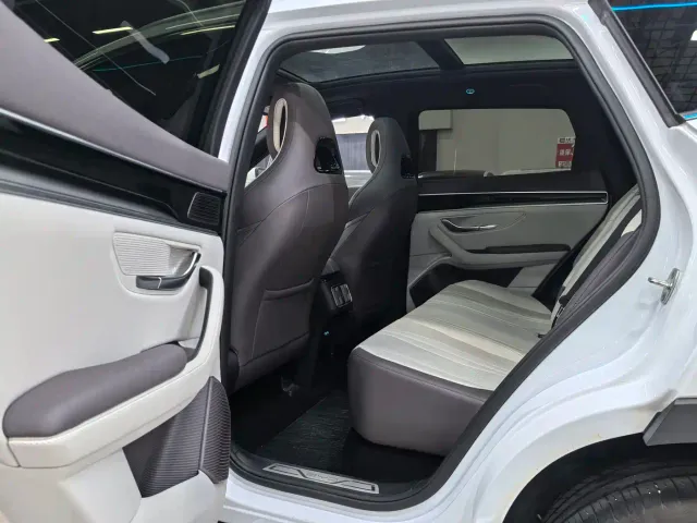 BYD Song PLUS — Фото автомобиля 8