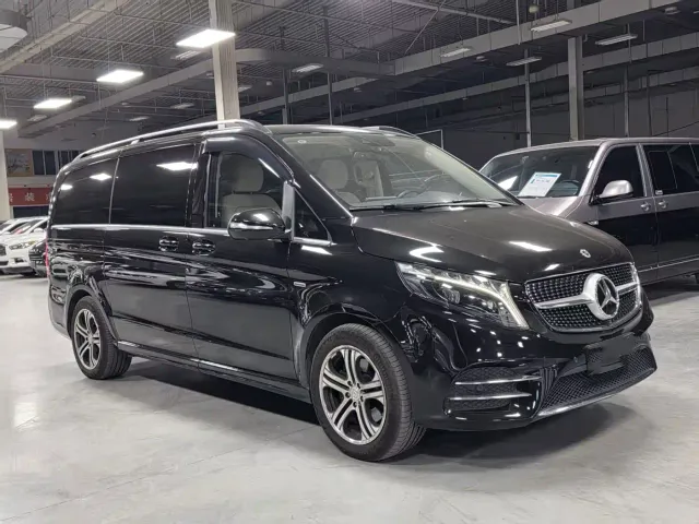 Mercedes-Benz V-Class — Фото автомобиля 3