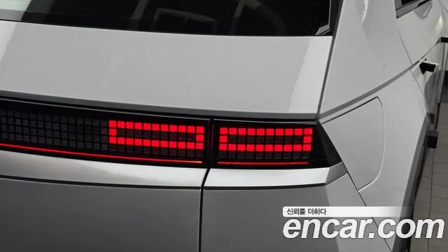 Hyundai Ioniq 5 — Фото автомобиля 8