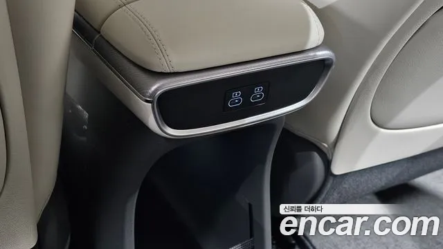 Genesis GV60 — Фото автомобиля 28
