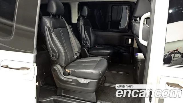 Hyundai Staria Staria 4WD Lounge 9 мест — Фото автомобиля 12