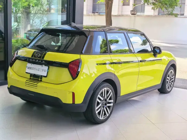 MINI Hatch — Фото автомобиля 4