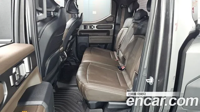 Kia Tasman Tasman 2.5T Бензин 4WD — Фото автомобиля 11