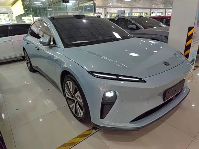 Nio ET5 — Фото автомобиля 3