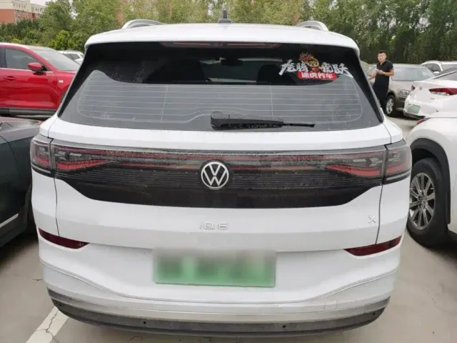 Volkswagen ID.6 X — Фото автомобиля 5