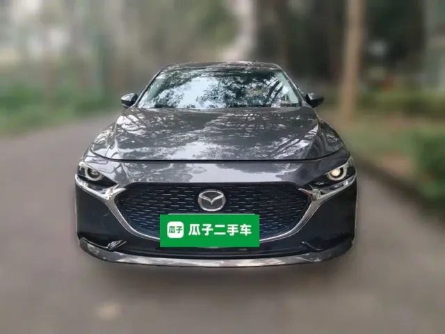 Mazda Axela — Фото автомобиля 2