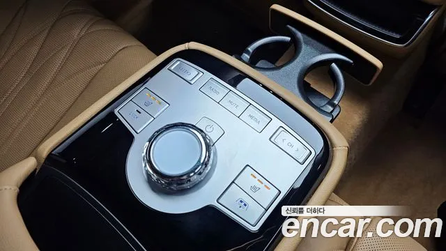 Genesis G80 RG3 — Фото автомобиля 23