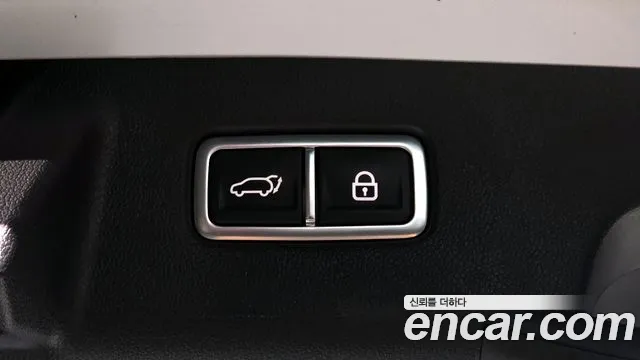 Kia Sorento Sorento 4-е поколение Бензин 2.5T 2WD — Фото автомобиля 29