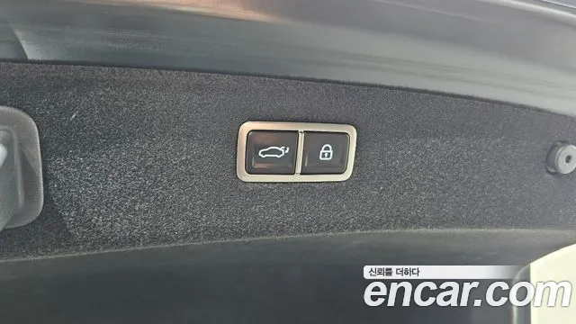 Genesis G90 Бензин 3.5 турбо AWD — Фото автомобиля 20