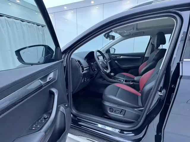 Skoda Karoq — Фото автомобиля 16