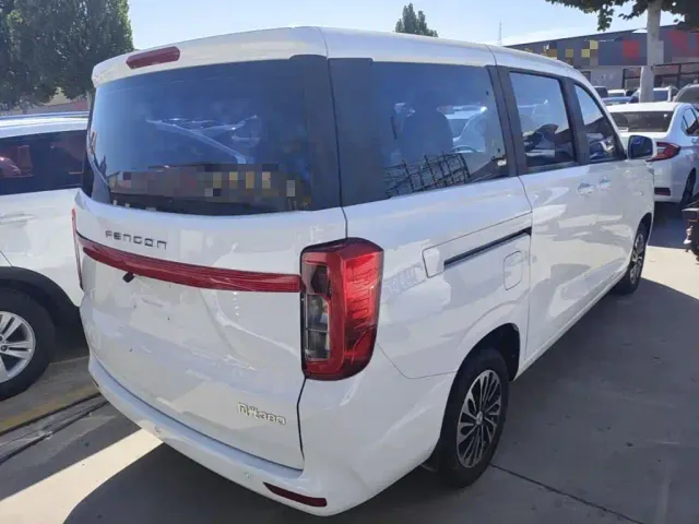 DFSK Fengguang 380 — Фото автомобиля 6