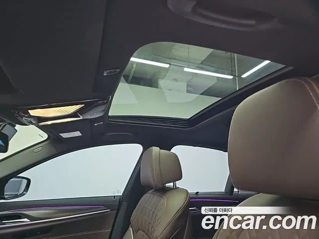 BMW 5 Series G30 — Фото автомобиля 14