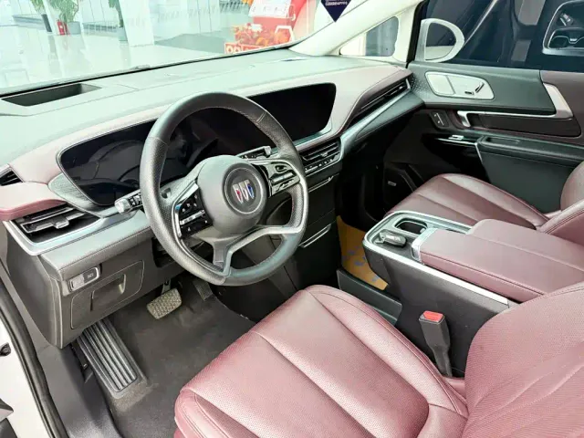 Buick Century 2023 2.0T 6-Seat World Edition — Фото автомобиля 5