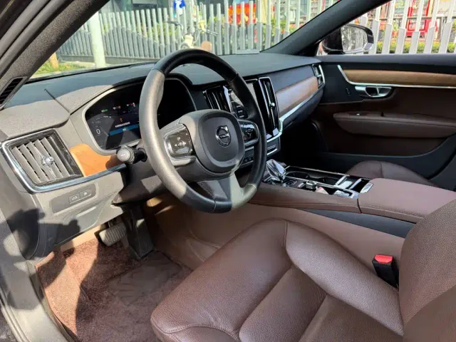 Volvo S90 — Фото автомобиля 7
