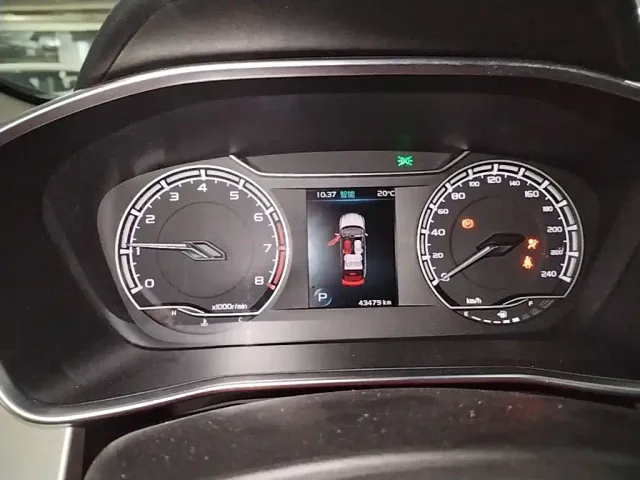 Geely Binyue — Фото автомобиля 11