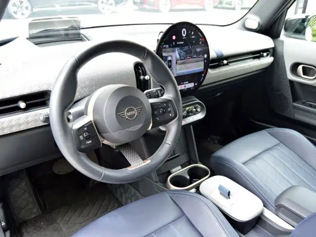 MINI Hatch — Фото автомобиля 10