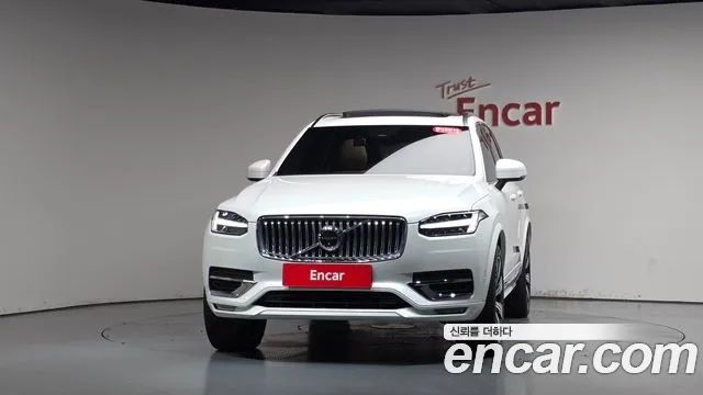 Вольво XC90 — Фото автомобиля 2