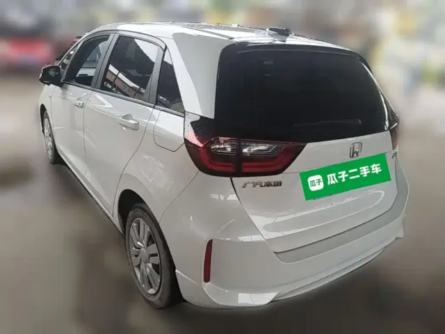 Honda Fit — Фото автомобиля 6