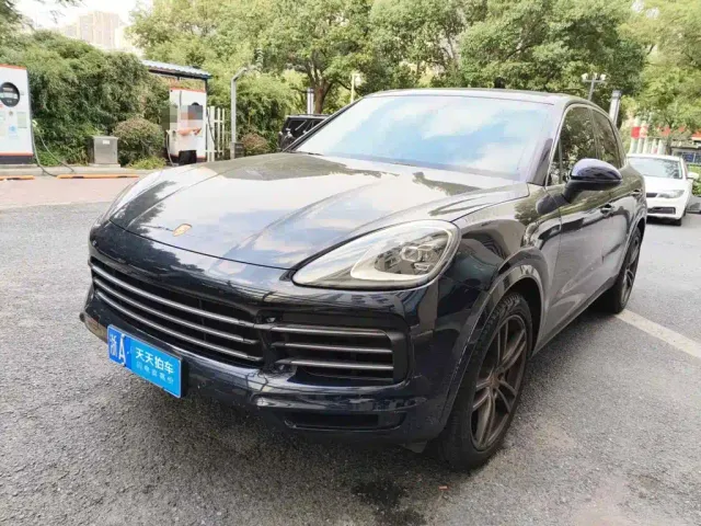 Фотография автомобиля — Porsche Cayenne