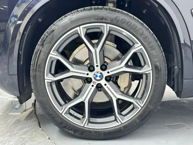 BMW X5 — Фото автомобиля 25