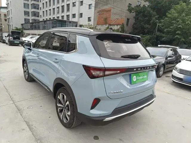 Wuling Asta — Фото автомобиля 4