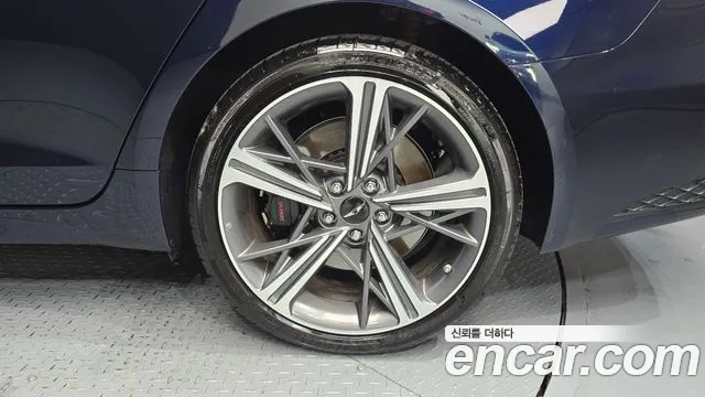 Genesis G70 — Фото автомобиля 19