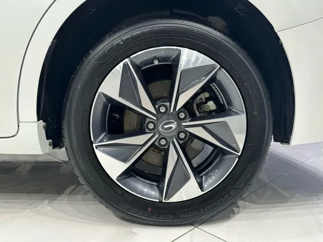 GAC Trumpchi M6 — Фото автомобиля 19