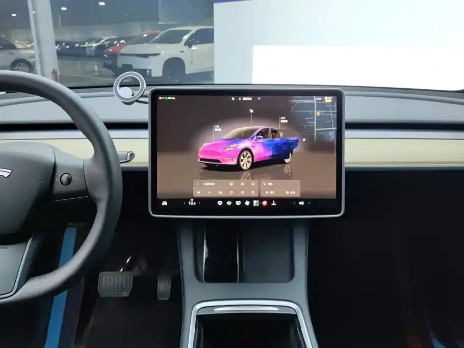 Tesla Model Y 2022 Facelift Rear-Wheel Drive Version — Фото автомобиля 13
